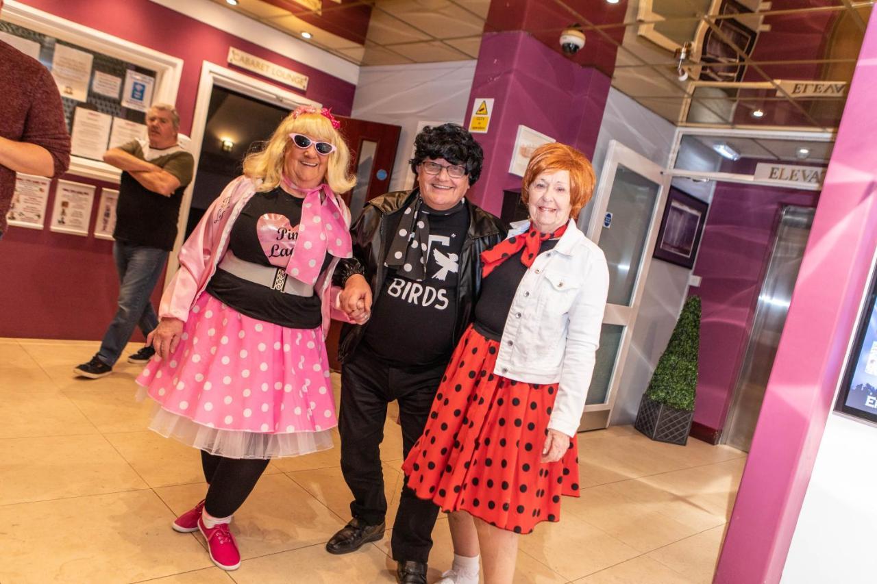 Lyndene Hotel Blackpool Bagian luar foto