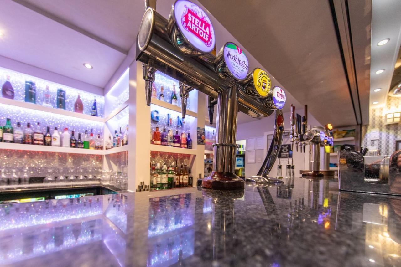 Lyndene Hotel Blackpool Bagian luar foto